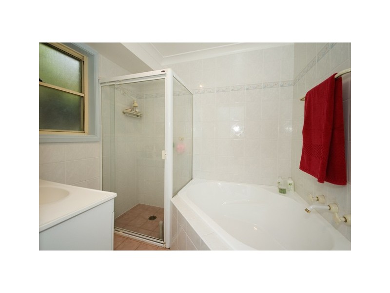 35a Oxford Falls Road, Beacon Hill NSW 2100