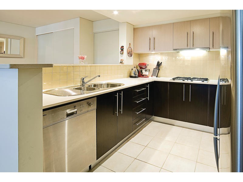 15/6-8 Waterloo Street, Narrabeen NSW 2101