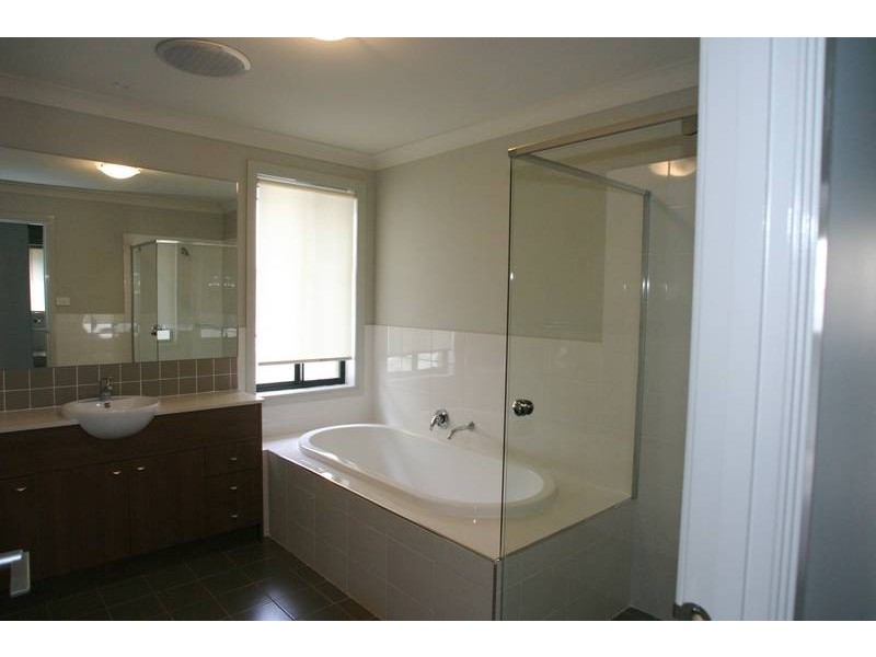 33 Kingfisher Way, Warriewood NSW 2102