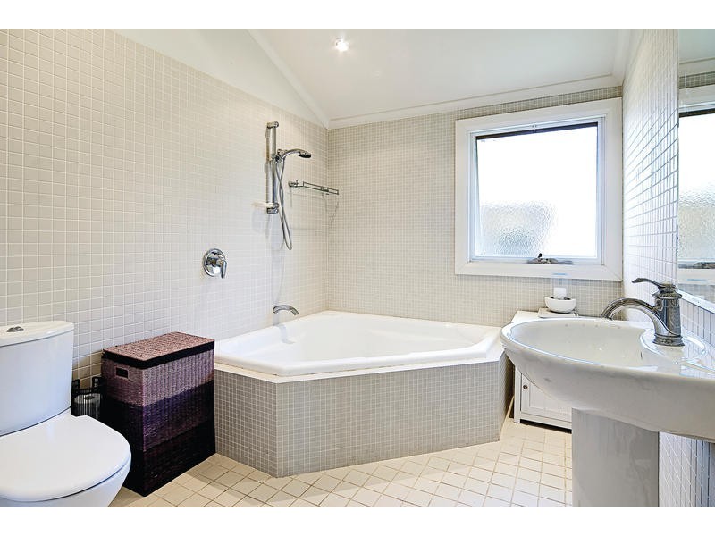 30a Iluka Avenue, Elanora Heights NSW 2101