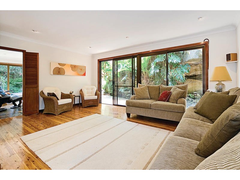 8 Larmer Place, Dee Why NSW 2099
