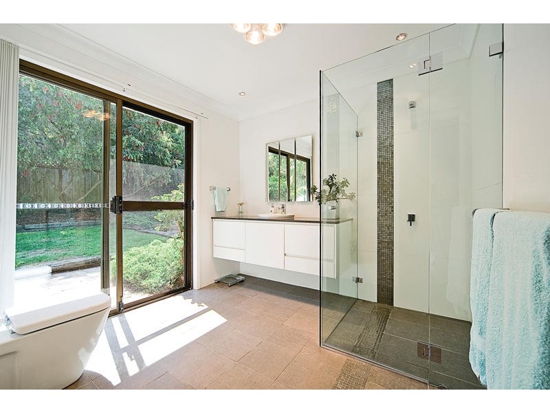 8 Larmer Place, Dee Why NSW 2099