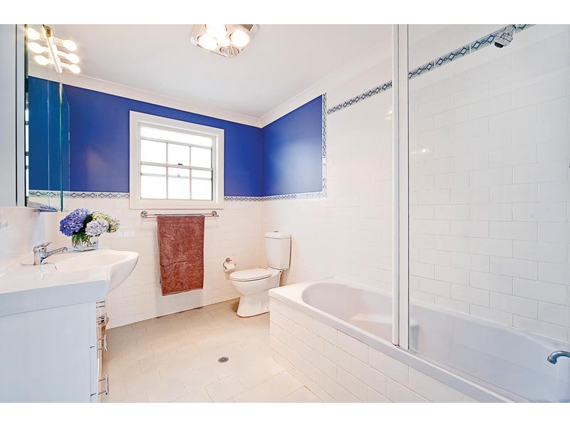 72 Bennett Street, Curl Curl NSW 2096