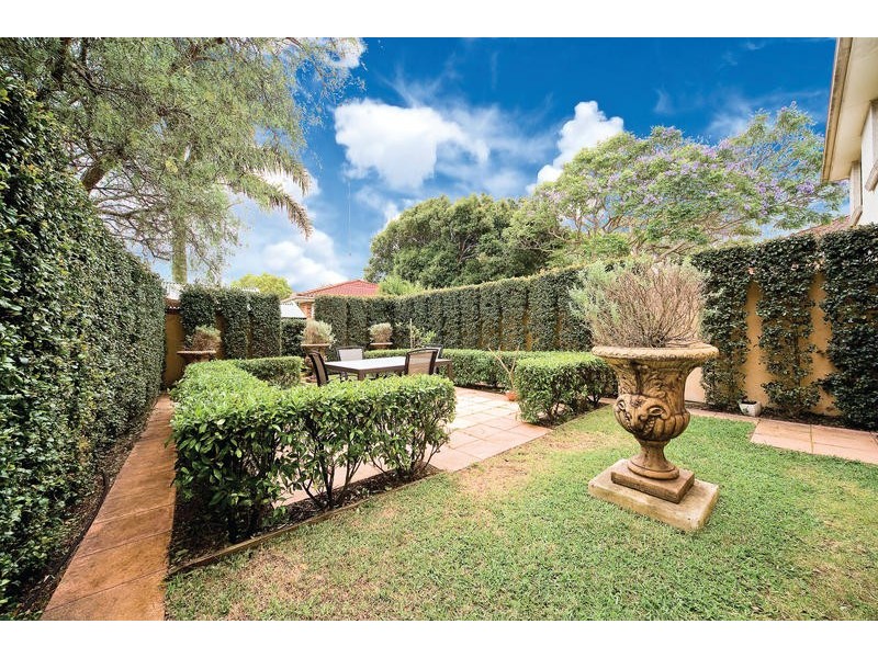 77b Lynwood Avenue, Dee Why NSW 2099