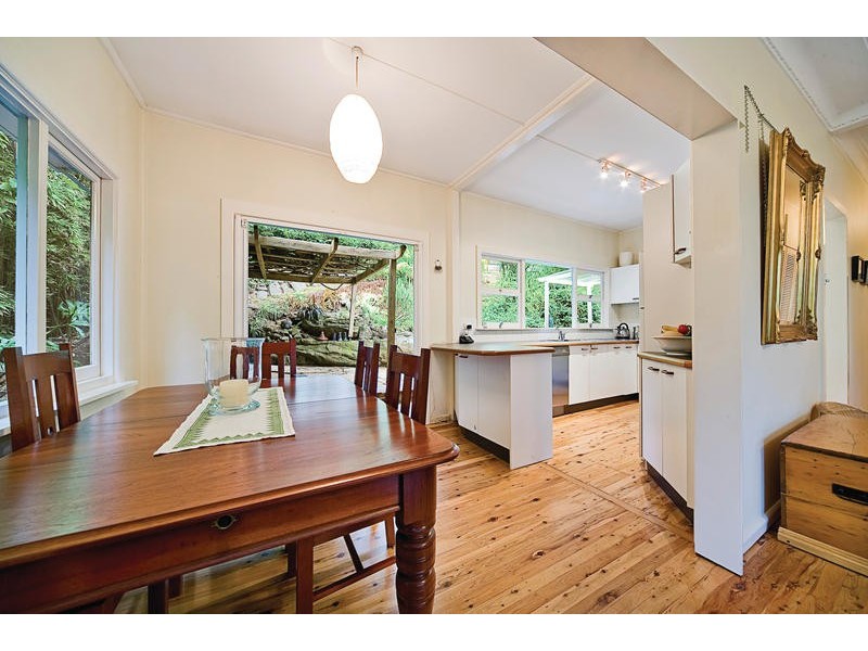 8 Powderworks Road, North Narrabeen NSW 2101