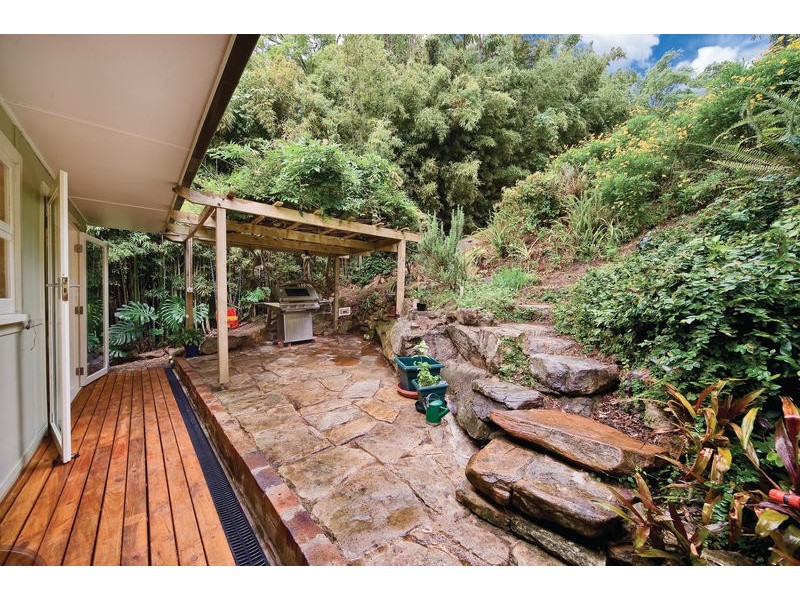 8 Powderworks Road, North Narrabeen NSW 2101