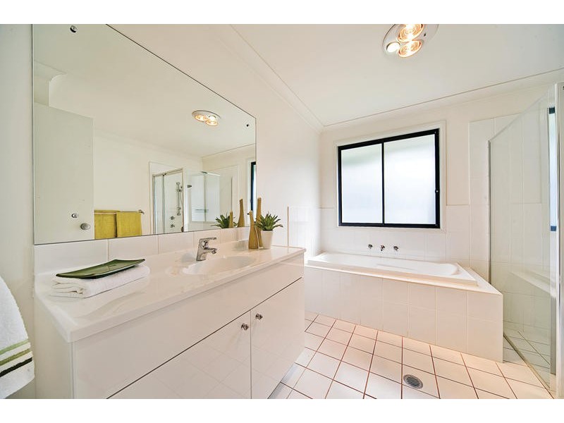 3 Eucalyptus Close, Warriewood NSW 2102