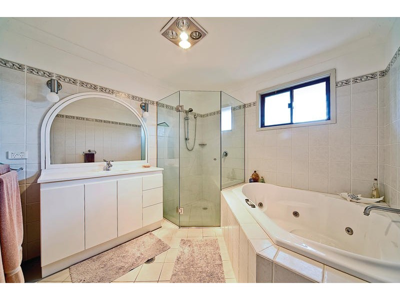 38 Bolwarra Road, North Narrabeen NSW 2101