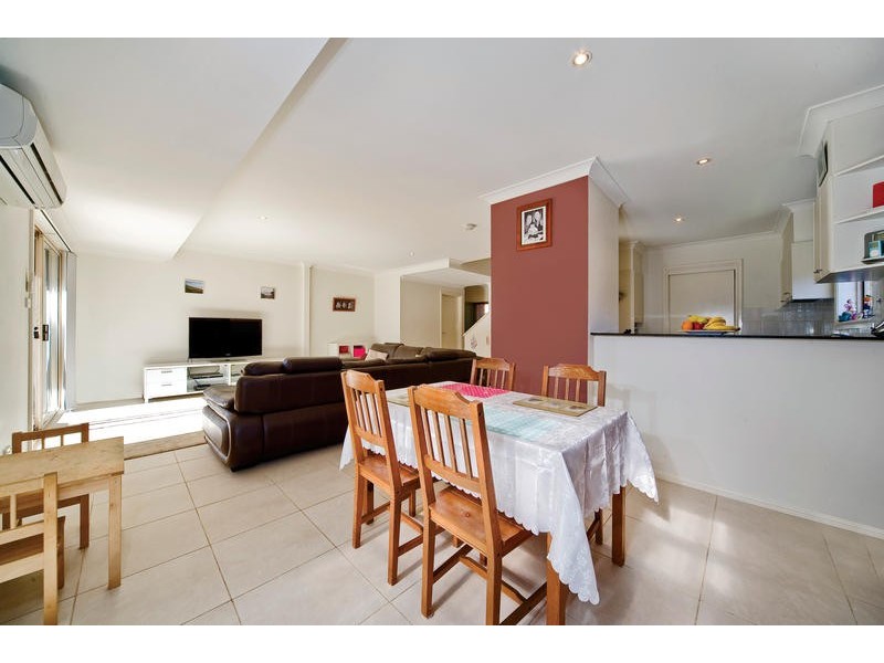 21/239 MacPherson Street, Warriewood NSW 2102