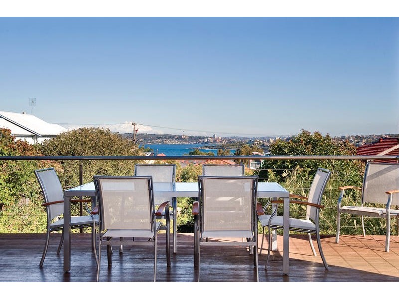 35 Headland Road, North Curl Curl NSW 2099