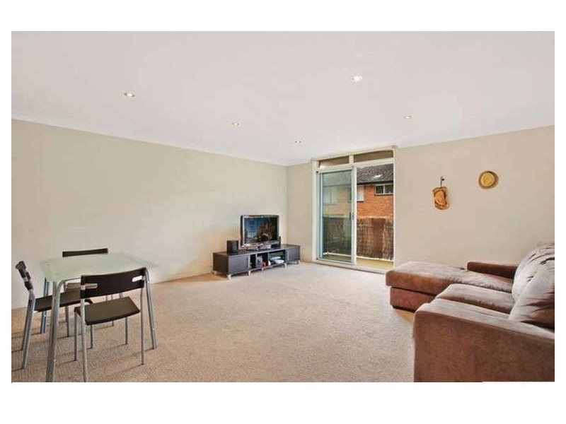 104/8 Wyadra Ave, Freshwater NSW 2096