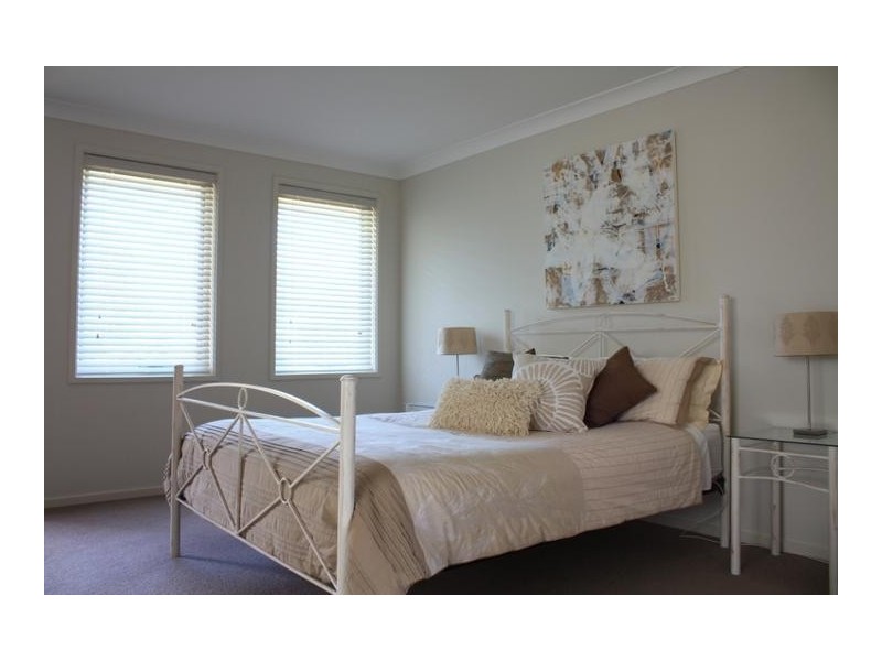 24 Mahogany Boulevard, Warriewood NSW 2102