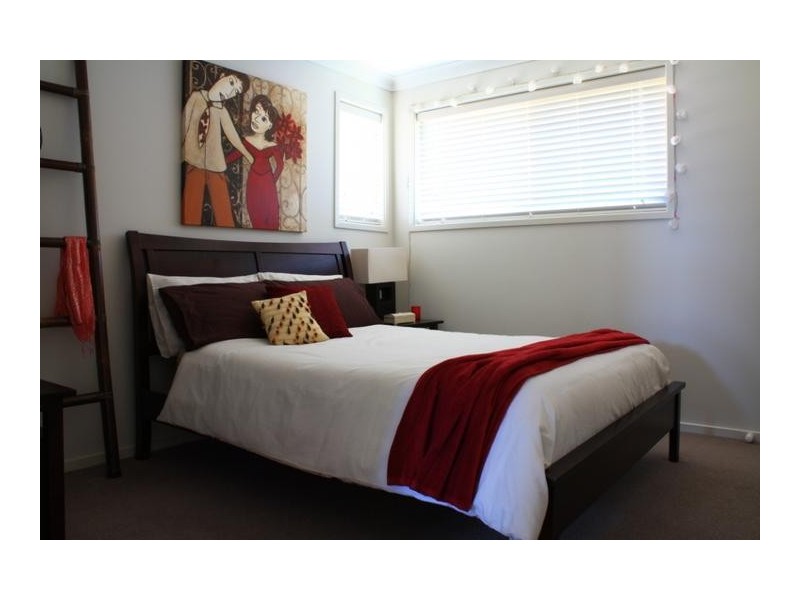 24 Mahogany Boulevard, Warriewood NSW 2102