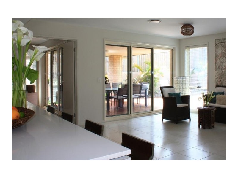 24 Mahogany Boulevard, Warriewood NSW 2102