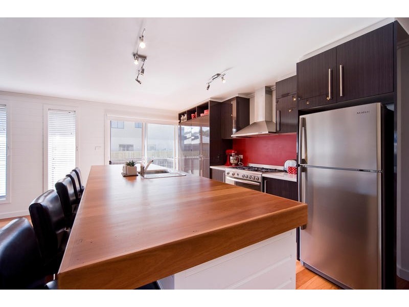 6 Melaleuca Place, Warriewood NSW 2102