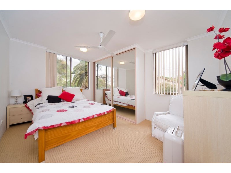 8/84-88 Pacific Parade, Dee Why NSW 2099