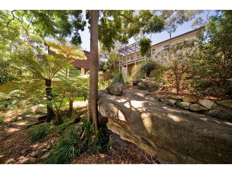 25 Ara Crescent, Narraweena NSW 2099