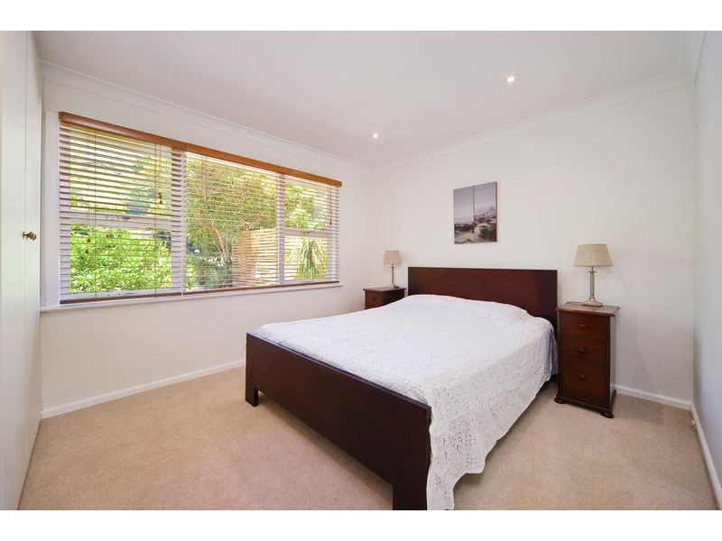 25 Ara Crescent, Narraweena NSW 2099