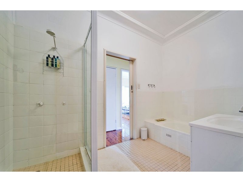 34 Warraba Road, North Narrabeen NSW 2101