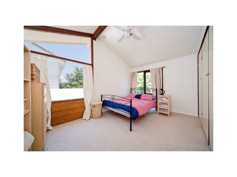 15 Arnott Crescent, Warriewood NSW 2102