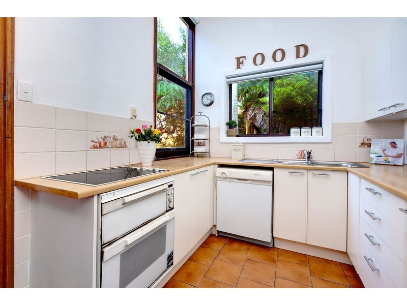 11 Elanora Road, Elanora Heights NSW 2101