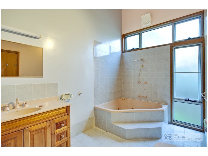 76 Taiyul Road, North Narrabeen NSW 2101