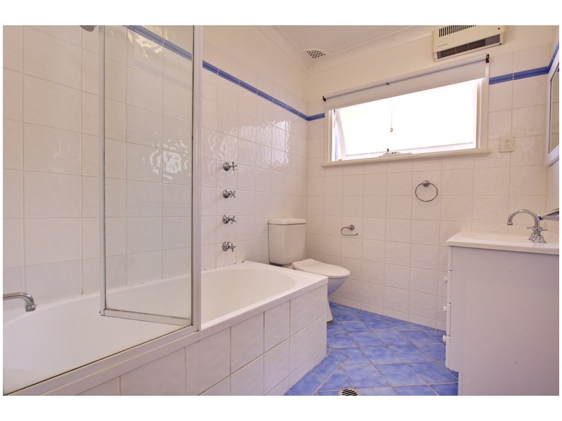 76 Warriewood Road, Warriewood NSW 2102