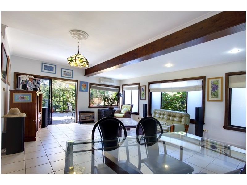 35 Warraba Road, North Narrabeen NSW 2101