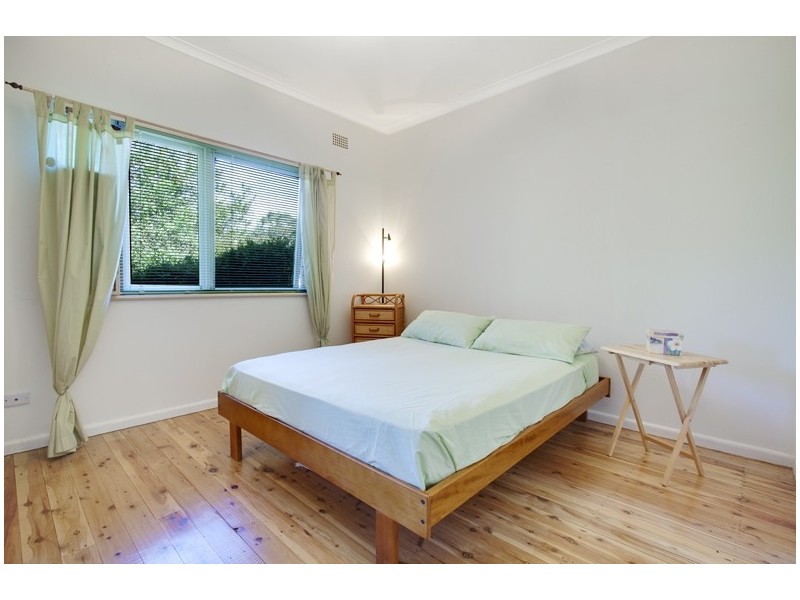 35 Warraba Road, North Narrabeen NSW 2101