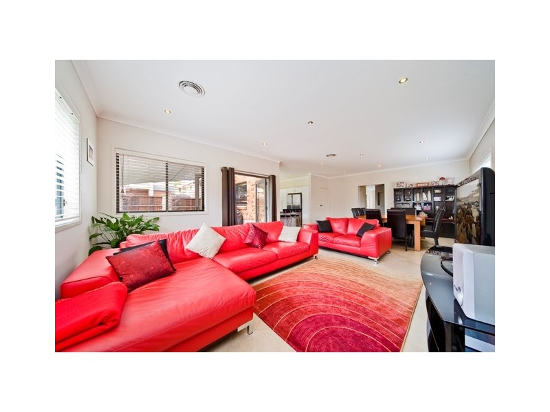 6 Eucalyptus Place, Warriewood NSW 2102