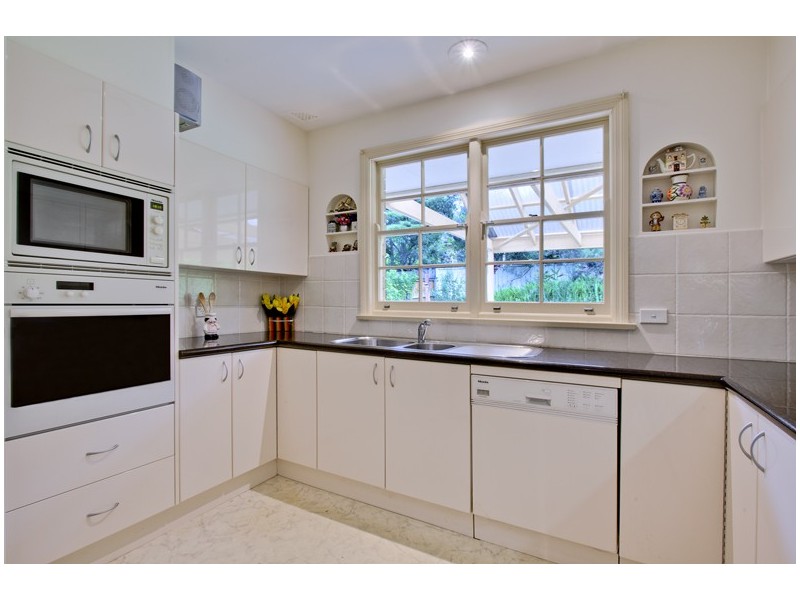 16 Wingara Grove, Belrose NSW 2085