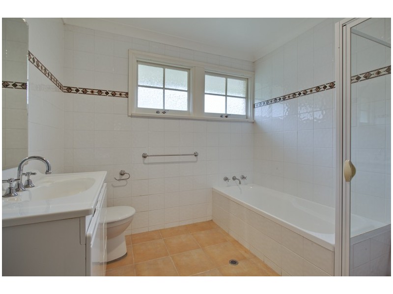 16 Wingara Grove, Belrose NSW 2085