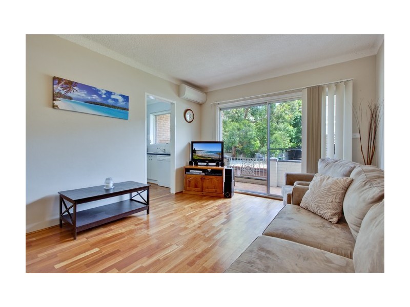 12/10 Lismore Avenue, Dee Why NSW 2099