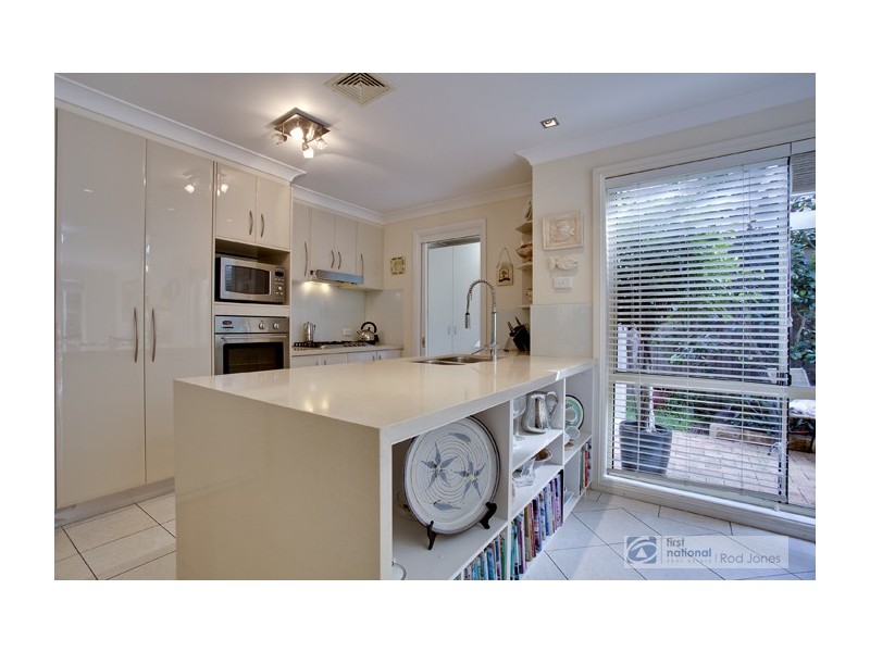 10 Riverine Court, Warriewood NSW 2102