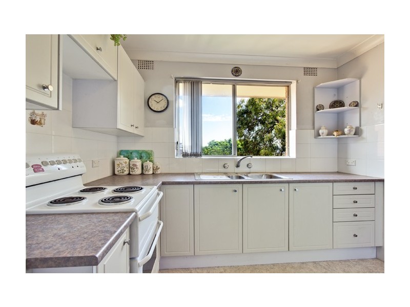 17/52-54 Pacific Parade, Dee Why NSW 2099