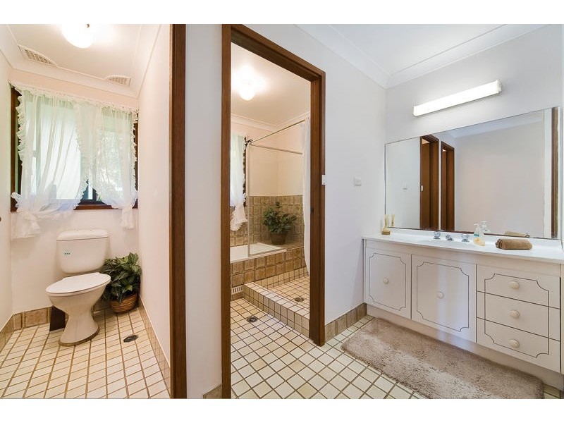 4 Kuttabul Place, Elanora Heights NSW 2101