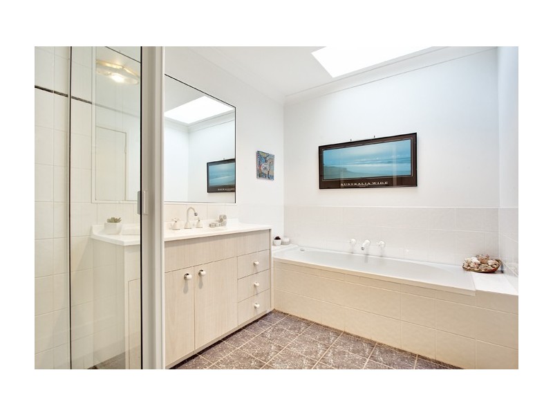 32 Bungoona Avenue, Elanora Heights NSW 2101