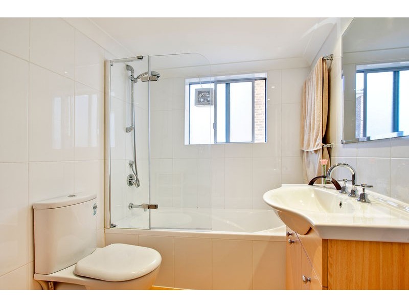 2/58 Pacific Parade, Dee Why NSW 2099
