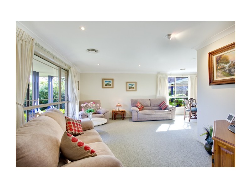 40 Streamdale Grove, Warriewood NSW 2102