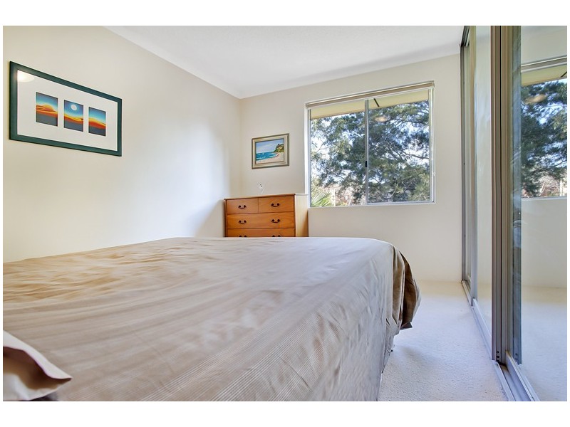 9/6 Grafton Crescent, Dee Why NSW 2099