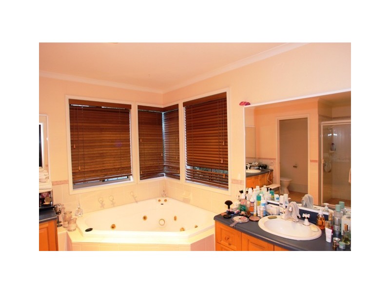 3 Delaigh Avenue, North Curl Curl NSW 2099