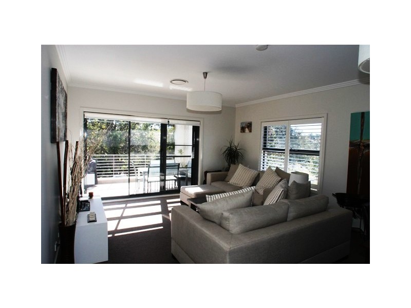 8/23 Angophora Circuit, Warriewood NSW 2102