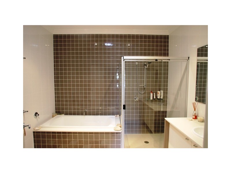 8/23 Angophora Circuit, Warriewood NSW 2102