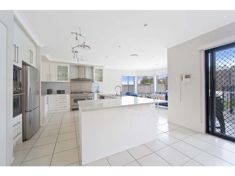 17 Keith Payne VC Place, Narraweena NSW 2099