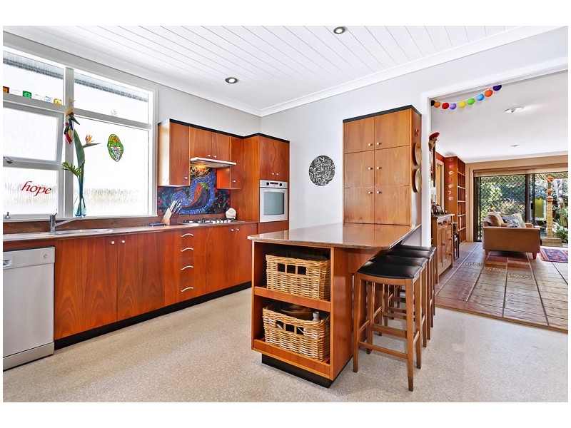 46 Griffin Road, North Curl Curl NSW 2099