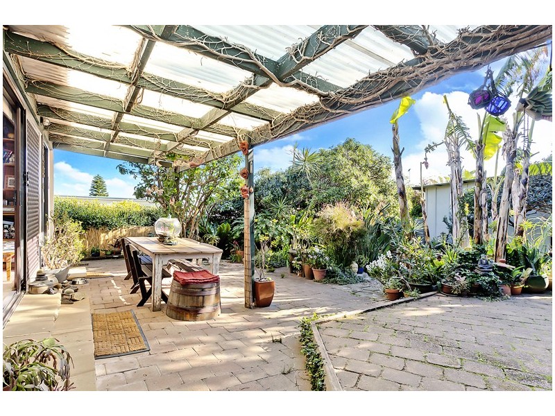 46 Griffin Road, North Curl Curl NSW 2099