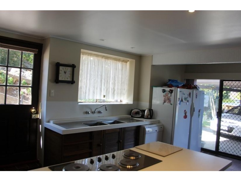 29 Ettalong St, Wheeler Heights NSW 2097