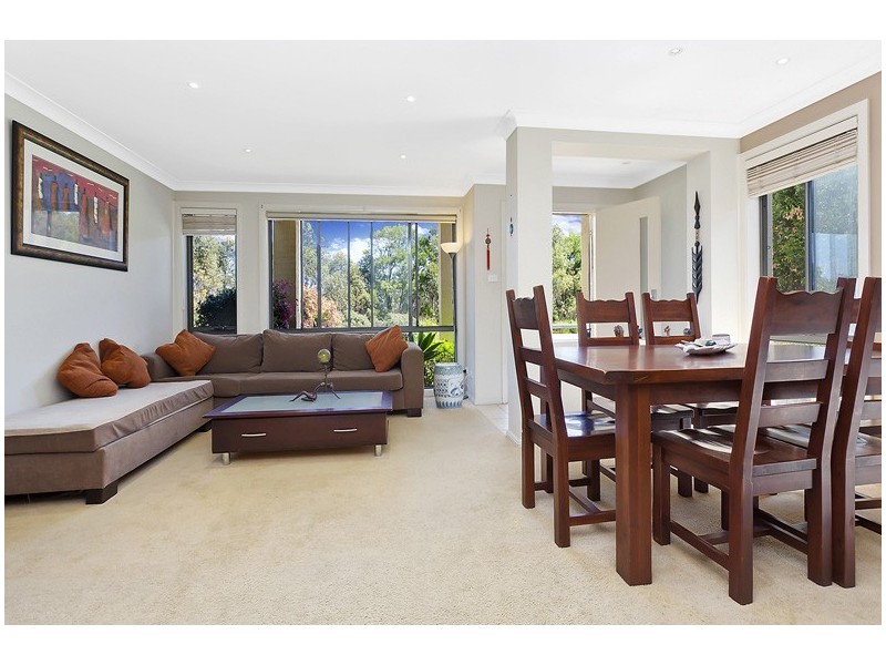 1 Lorikeet Grove, Warriewood NSW 2102