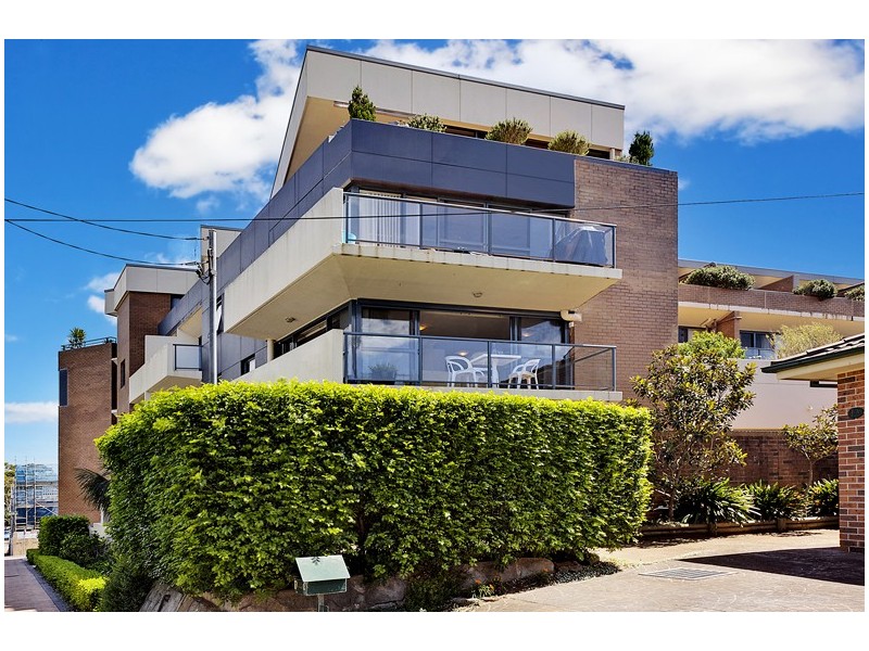 28/1-7 Lagoon Street, Narrabeen NSW 2101