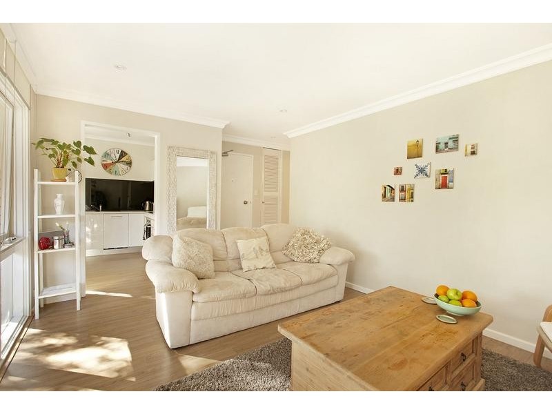 8/30 Goodwin Street, Narrabeen NSW 2101